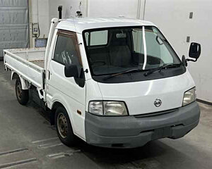 NISSAN VANETTE TRUCK 2003 white