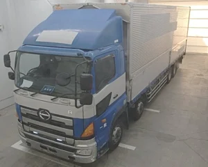 HINO TRUCK 2015 white