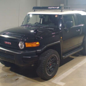 8 TOYOTA FJ CRUISER